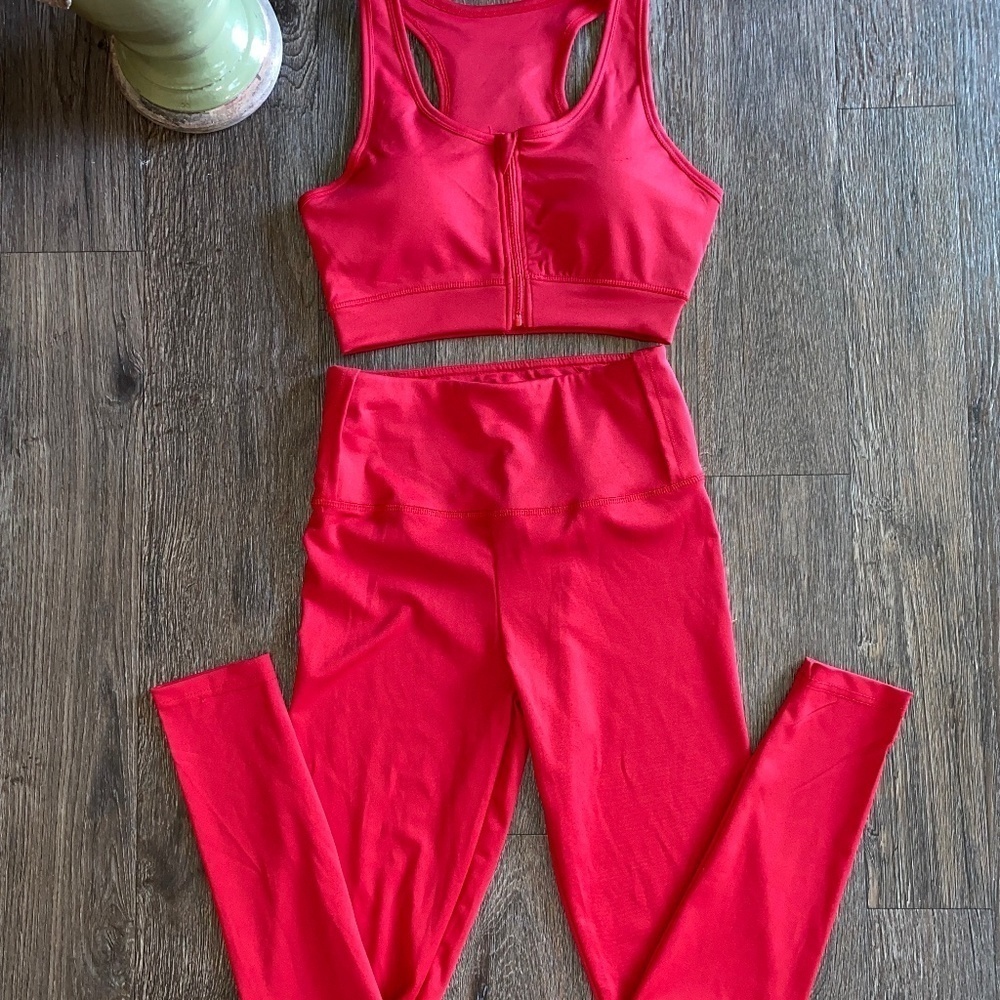 Shoactive size small ladies athletic work out gear leggings excellent condition